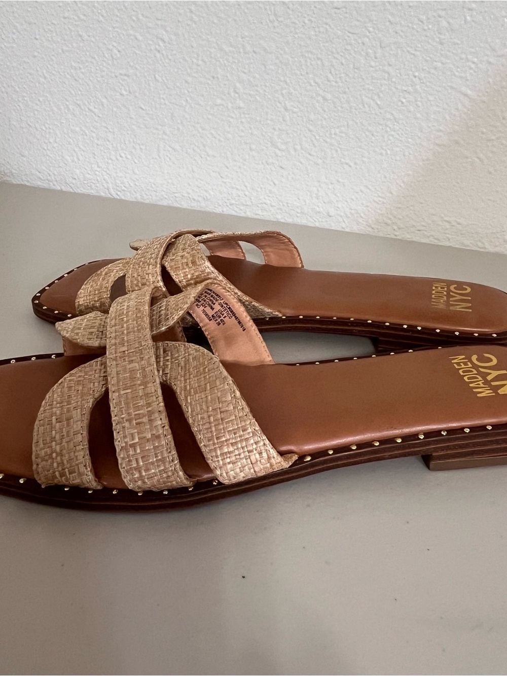 Madden NYC Selina H Band Tan Woven Slide Sandals Sz 9 - Picture 2 of 5